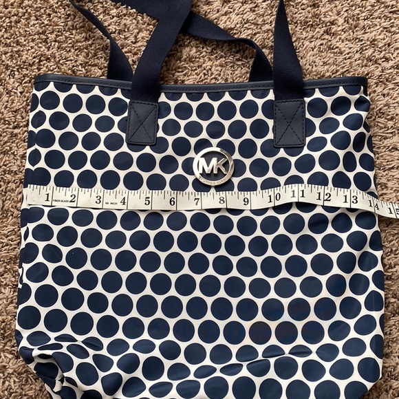 Michael Kors MK Large Nylon Polka Dot Tote Bag, Perfect Beach Bag - Picture 4 of 5